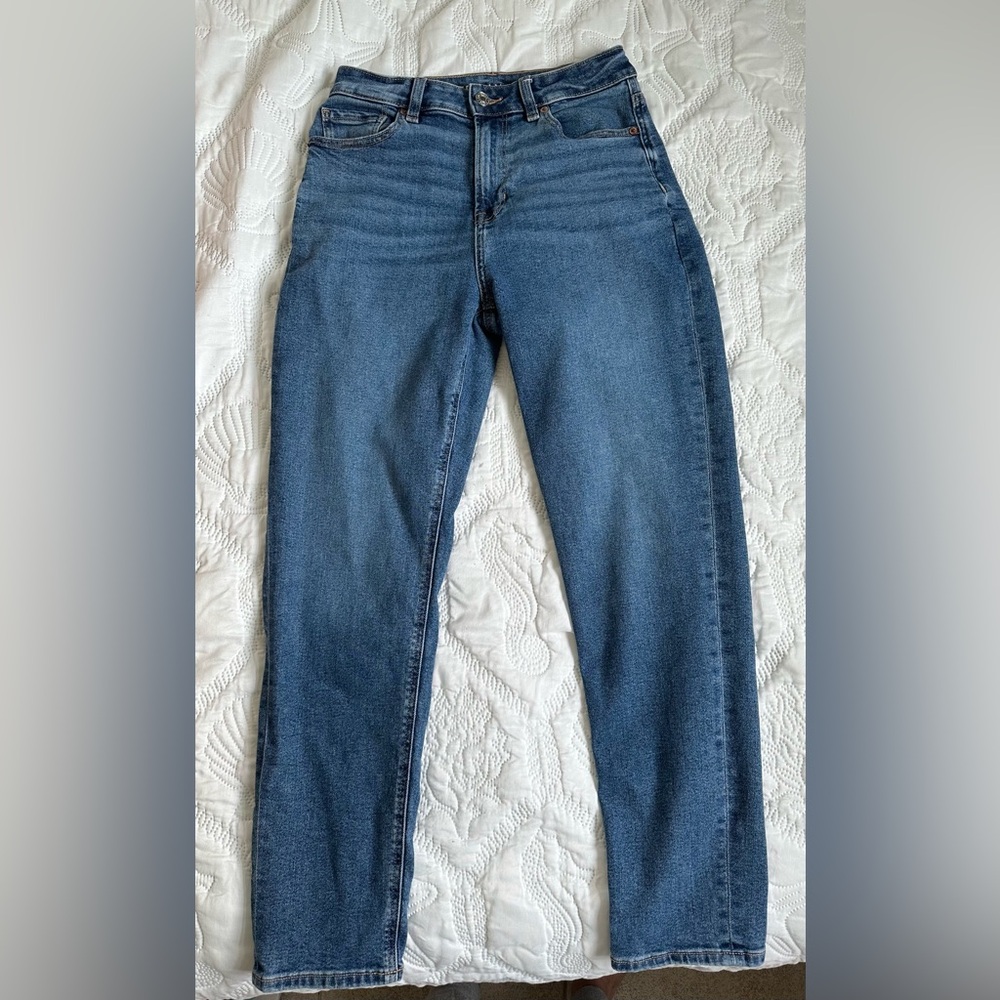 American Eagle Outfitters Mom Jeans Stretch jeans size 2 short